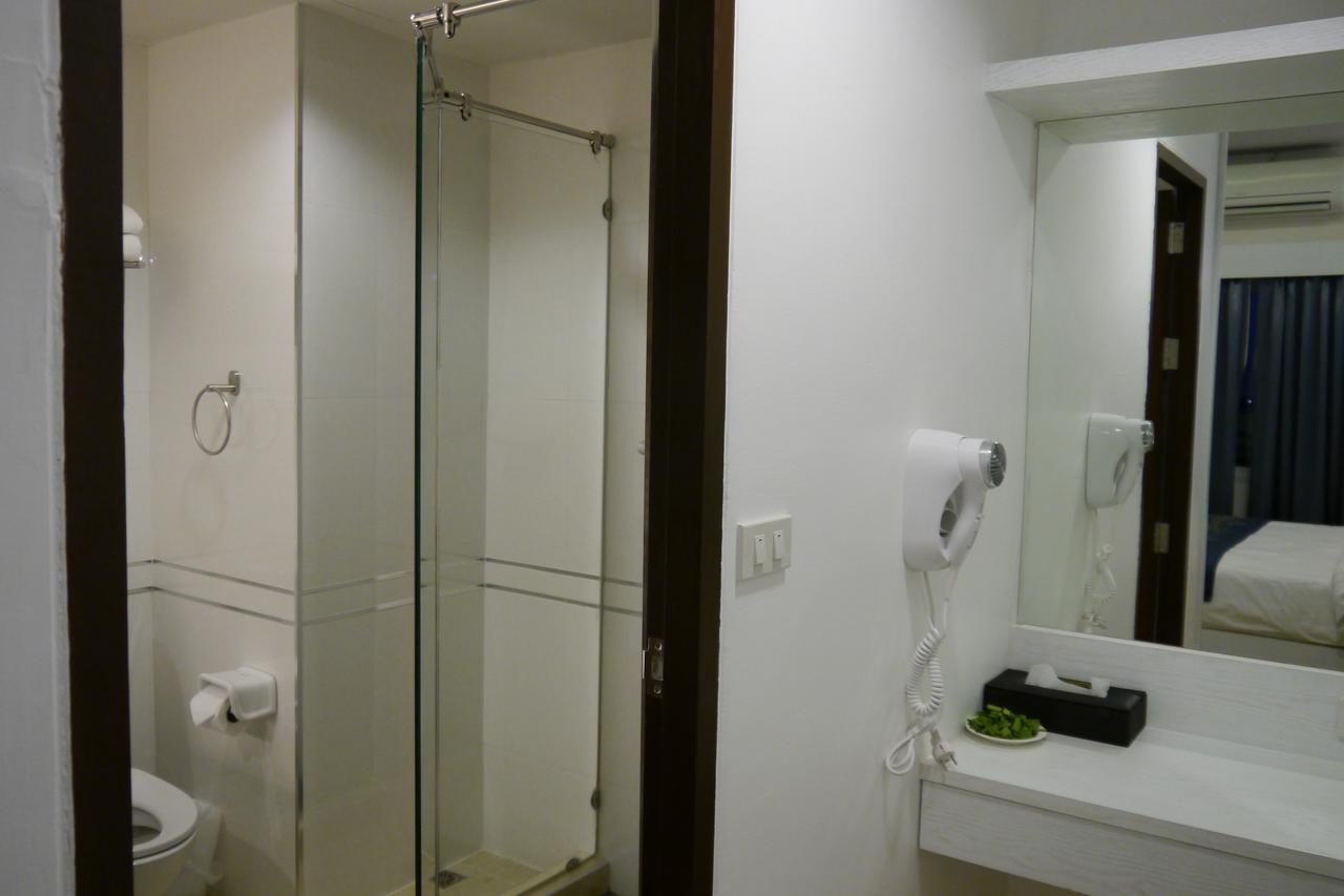 Lertnimit Hotel Chaiyaphum Ngoại thất bức ảnh