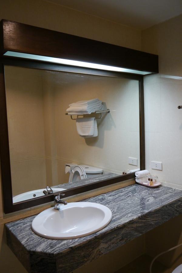 Lertnimit Hotel Chaiyaphum Ngoại thất bức ảnh