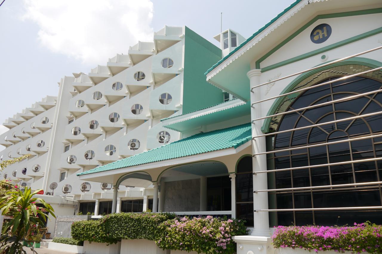 Lertnimit Hotel Chaiyaphum Ngoại thất bức ảnh